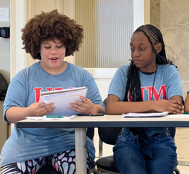 Middle school students on College Campus